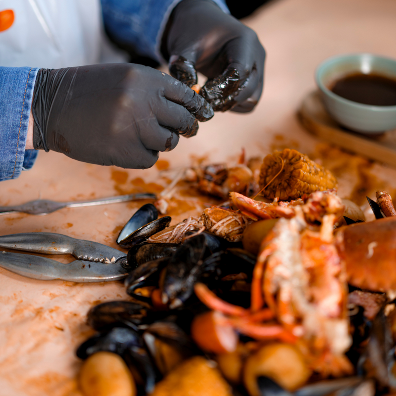 Serves Four: Dean's Luxury Seafood Boil Kit