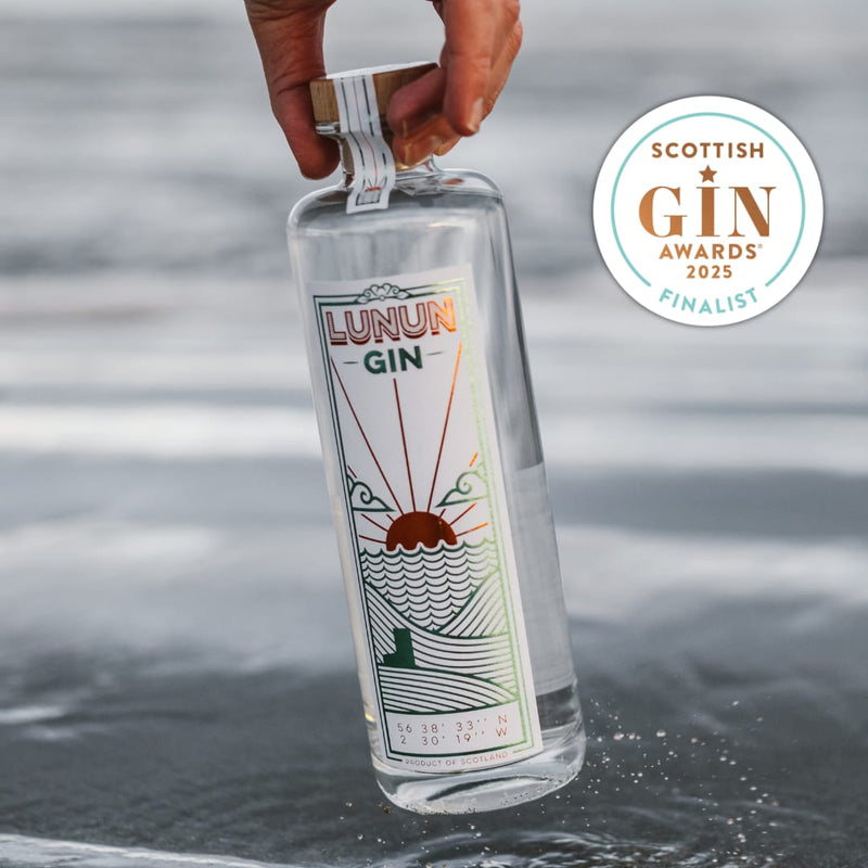 Lunun Gin 70cl by Dean Banks