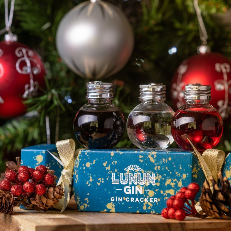 Lunun Gin Christmas Crackers